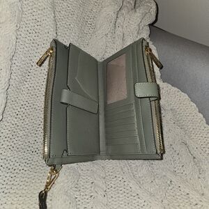 Micheal Kors Adele Wallet